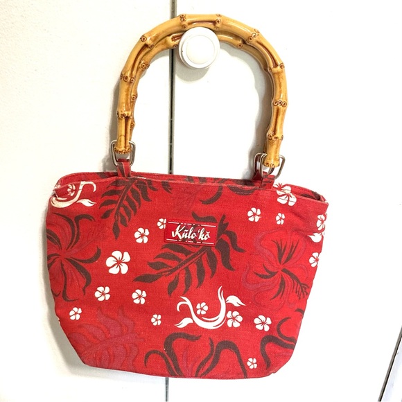 Kulo’ Ko Gear Hawaiian Handbag Bamboo Handles Red White Floral 9" x 8" x 4" - Picture 9 of 16